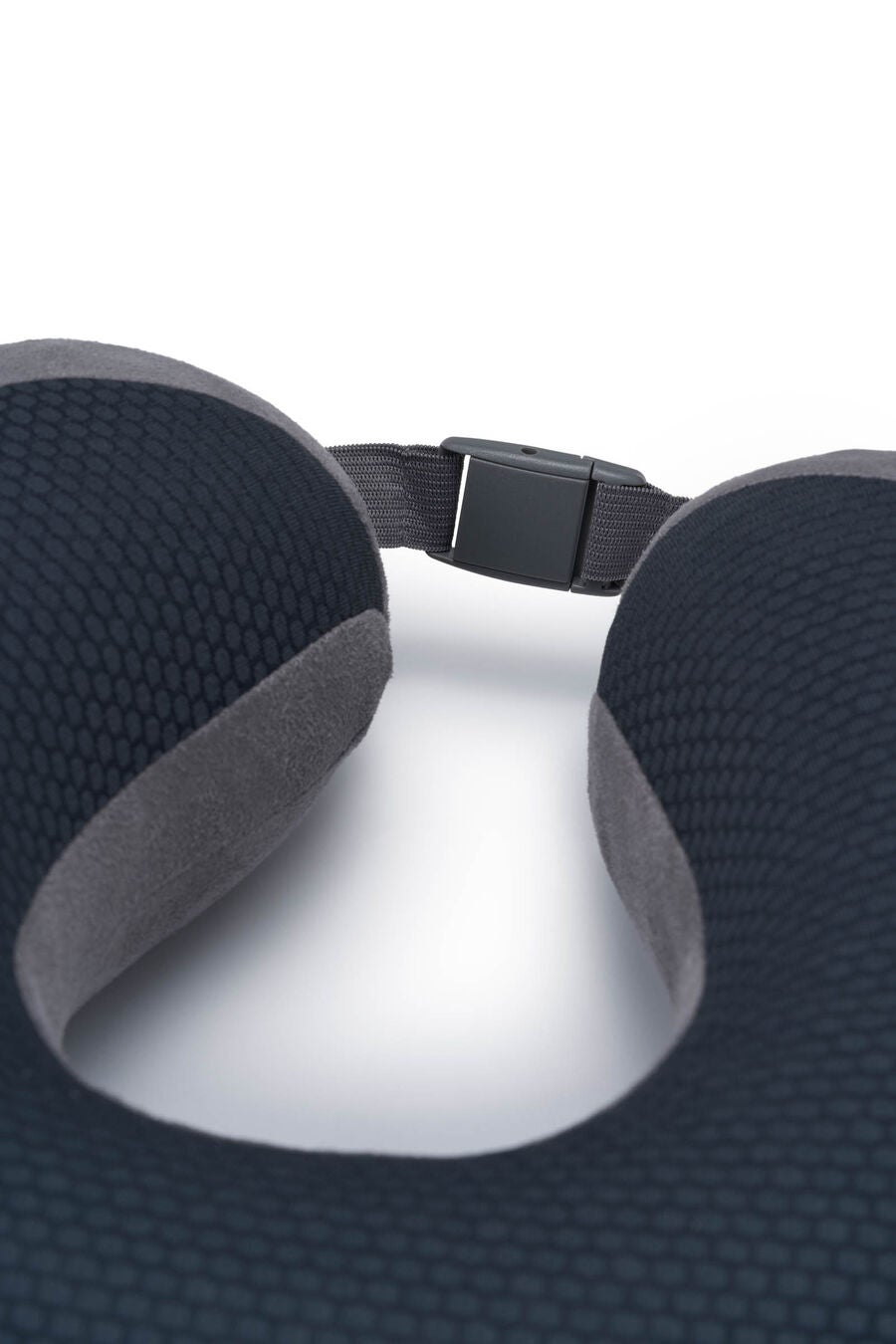 TRAVEL ESSENTIALS MEMORY FOAM COOLING GEL TRAVEL PILLOW WITH CLIP