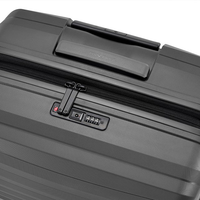 OCTOLITE NEO CARRY-ON SUITCASE 55CM EXPANDABLE SMALL