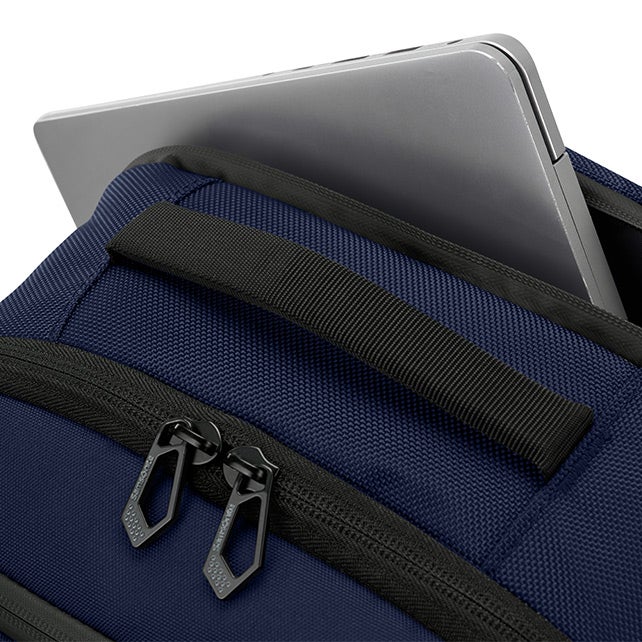 DETOUR 15.6'' LAPTOP TRAVEL CLAMSHELL OPENING BACKPACK