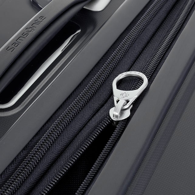 OC2LITE CHECK-IN LARGE 75CM SUITCASE EXPANDABLE