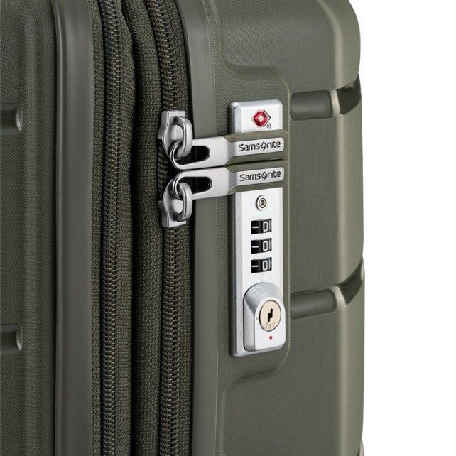 OC2LITE CHECK-IN LARGE 75CM SUITCASE EXPANDABLE