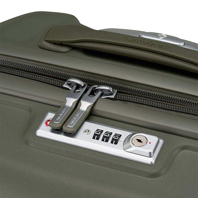 OC2LITE CARRY-ON SUITCASE 55CM EXPANDABLE-S