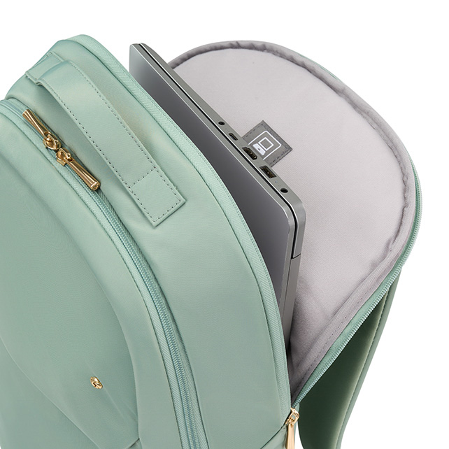 VALERIE BACKPACK 15.6"