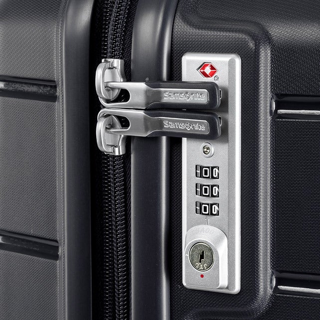OC2LITE CHECK-IN MEDIUM 68CM SUITCASE EXPANDABLE